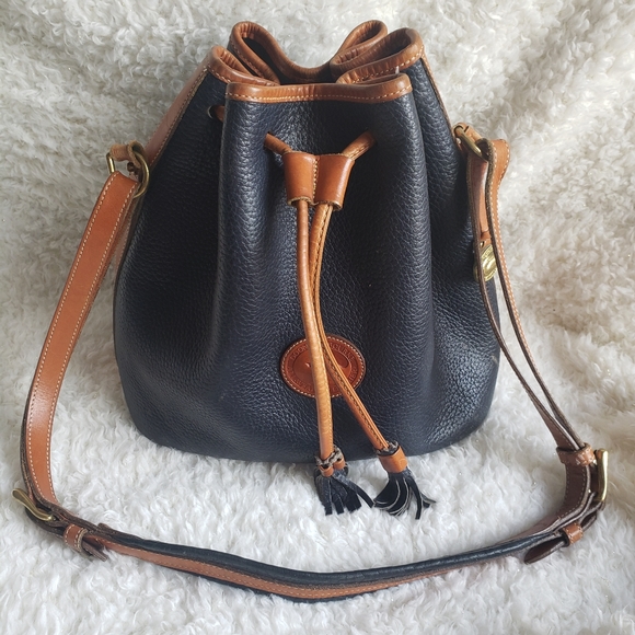 Dooney & Bourke Handbags - Vintage Dooney and Bourke Navy Blue Bucket Bag